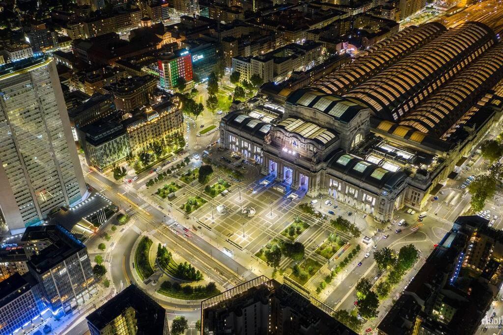 Appartamento - Stazione Centrale ミラノ エクステリア 写真