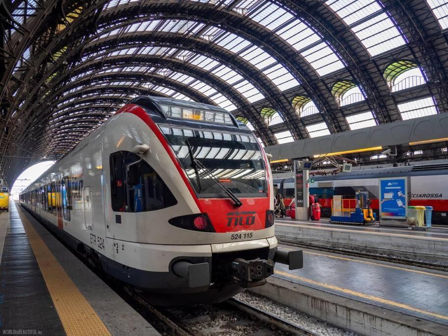 Appartamento - Stazione Centrale ミラノ エクステリア 写真