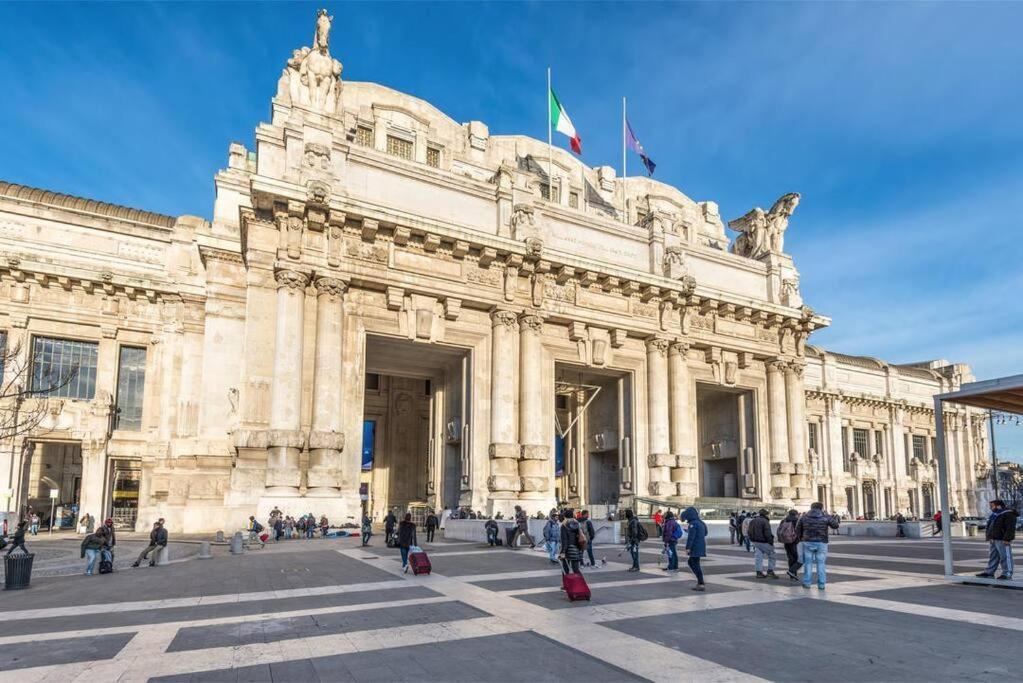 Appartamento - Stazione Centrale ミラノ エクステリア 写真